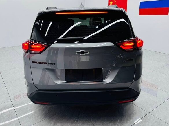 2022 Chevrolet Orlando II, серый - вид 4