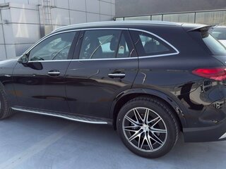 2025 Mercedes-Benz GLC AMG 43 AMG II (X254), чёрный, 9950000 рублей, вид 3