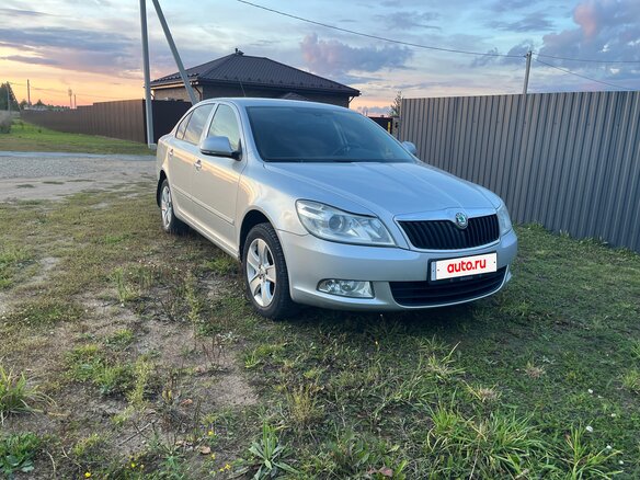 2011 Skoda Octavia II (A5) Рестайлинг, серебристый, 990000 рублей - вид 2