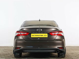 2020 Toyota Camry VIII (XV70), коричневый, 2999000 рублей, вид 5