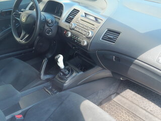2010 Honda Civic VIII Рестайлинг, белый, 930000 рублей, вид 5