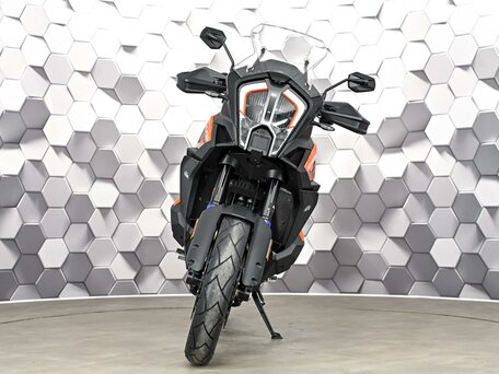 2024 KTM 1290 Super Adventure S, оранжевый, 1899000 рублей, вид 5