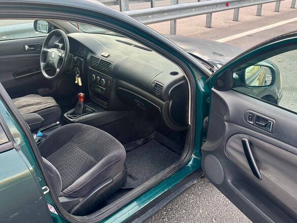1998 Volkswagen Passat B5, зелёный, 200000 рублей - вид 8