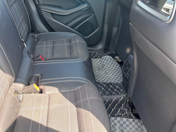 2014 Mercedes-Benz GLA 250 I (X156), серый, 1999000 рублей - вид 13