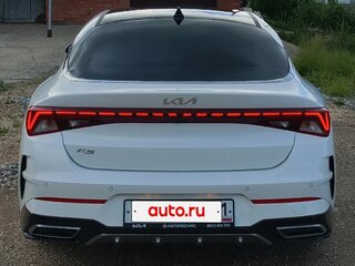 2021 Kia K5 III, белый, 2600000 рублей, вид 3