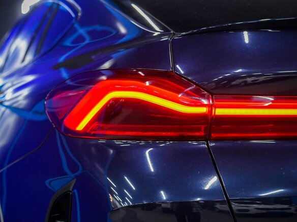 2021 BMW X6 30d III (G06), синий - вид 17