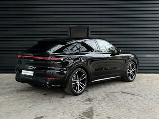 2026 Porsche Cayenne Coupé III Рестайлинг, чёрный, 20700000 рублей, вид 5