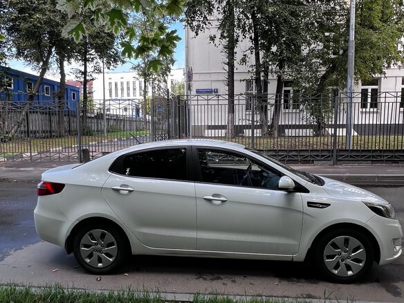 2014 Kia Rio 4-speed III, белый - вид 5