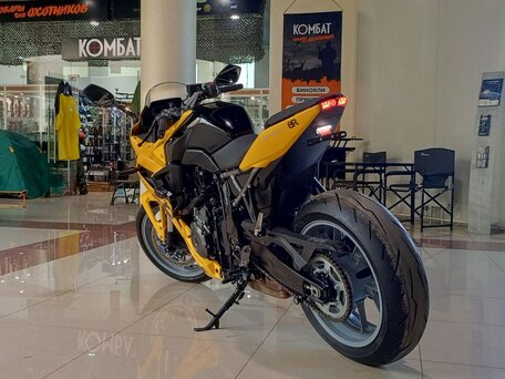 2024 Suzuki GSX-8R, золотистый, 790000 рублей, вид 3