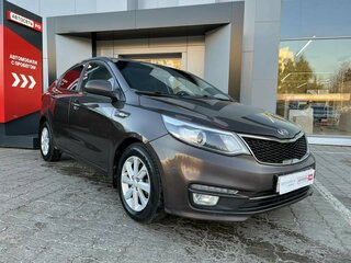 2016 Kia Rio III Рестайлинг, коричневый, 741600 рублей, вид 5