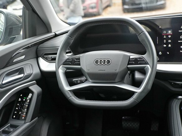 2025 Audi Q5 40 TDI III (GU), серый, 8060000 рублей - вид 11