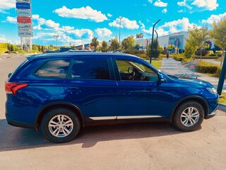 2015 Mitsubishi Outlander III Рестайлинг 2, синий, 1550000 рублей, вид 3
