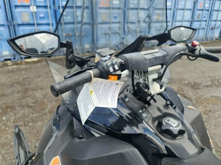 2023 BRP Ski-Doo Grand Touring 900 ACE, чёрный, 2000000 рублей, вид 3