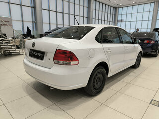2014 Volkswagen Polo V, белый, 699000 рублей, вид 5