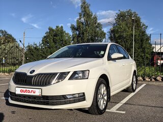 2018 Skoda Octavia III (A7) Рестайлинг, белый, 1500000 рублей, вид 2