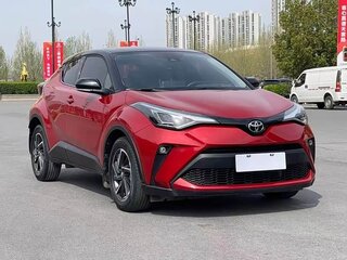 2023 Toyota C-HR I Рестайлинг, красный, 1735000 рублей, вид 3