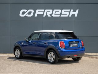 2020 Mini Hatch Cooper III (F55/F56) Рестайлинг, синий, 2075000 рублей, вид 2