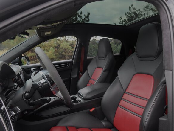 2021 Porsche Cayenne GTS Coupé III, чёрный - вид 14