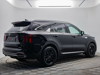 2021 Kia Sorento IV, чёрный, 3595000 рублей, вид 5