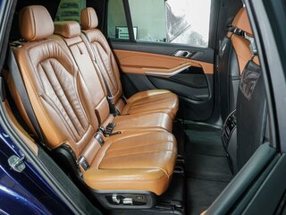 2021 BMW X7 40i I (G07), синий, 6499000 рублей, вид 2