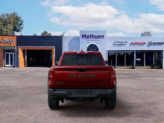 2026 Ram 1500 Crew Cab eTorque V Рестайлинг, красный, 7825755 рублей, вид 5
