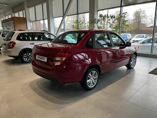 2026 Lada (ВАЗ) Granta I Рестайлинг, красный, 1109790 рублей, вид 4