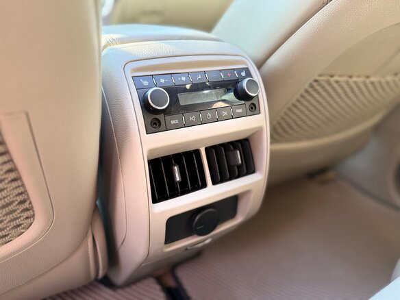 2011 Cadillac SRX II, золотистый, 1350000 рублей - вид 17