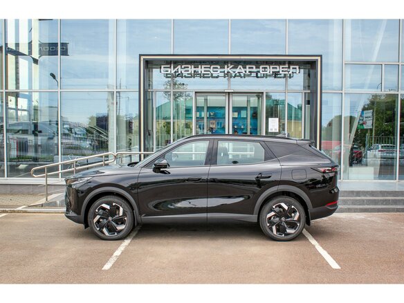 2026 Omoda C7, чёрный, 3499000 рублей - вид 3