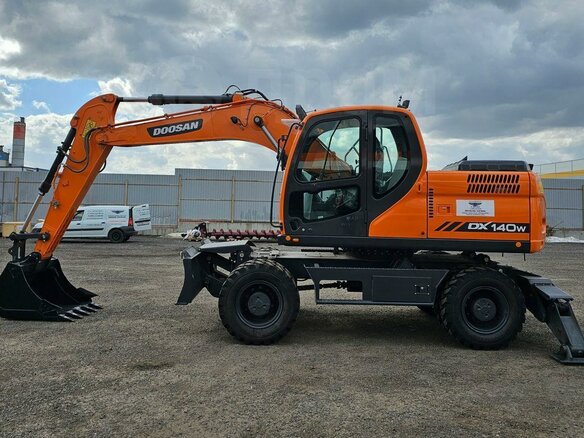 2026 Doosan DX140W, оранжевый, 18754200 рублей - вид 5