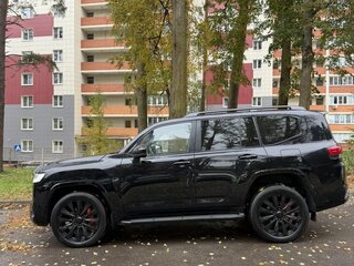 2022 Toyota Land Cruiser 300 Series, чёрный, 10500000 рублей, вид 5