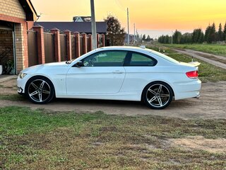 2009 BMW 3 серии 320i V (E90/E91/E92/E93), белый, 1100000 рублей, вид 3