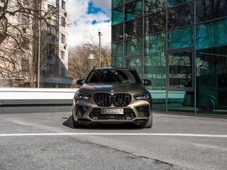2021 BMW X5 M III (F95), серый, 9500000 рублей, вид 3