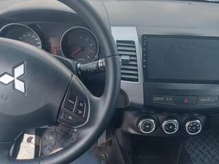 2010 Mitsubishi Outlander II Рестайлинг, серебристый, 1000000 рублей, вид 4