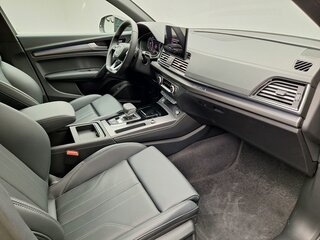 2025 Audi Q5 45 TFSI II (FY) Рестайлинг, чёрный, 6100000 рублей, вид 5