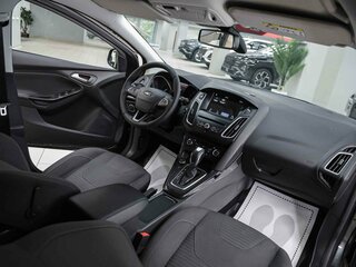 2017 Ford Focus III Рестайлинг, серый, 1050000 рублей, вид 5