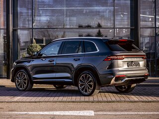 2025 Geely Monjaro I Рестайлинг, серый, 2955000 рублей, вид 4