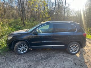 2013 Volkswagen Tiguan I Рестайлинг, чёрный, 1100000 рублей, вид 3