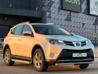 2015 Toyota RAV4 IV (XA40), белый, 1997000 рублей, вид 2