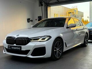 2020 BMW 5 серии 520d xDrive VII (G30/G31/G38) Рестайлинг, белый, 5875000 рублей, вид 1