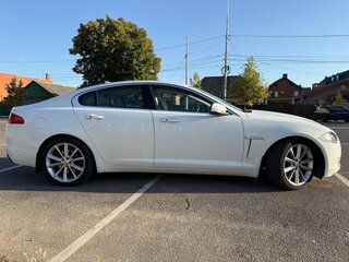 2014 Jaguar XF I Рестайлинг, белый, 1590000 рублей, вид 4