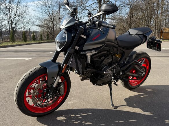 2022 Ducati Monster 937, серый, 950000 рублей - вид 7