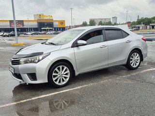 2015 Toyota Corolla XI (E160, E170, E180), серебристый, 1350000 рублей, вид 5