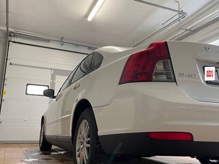 2008 Volvo S40 II Рестайлинг, белый, 600000 рублей, вид 2