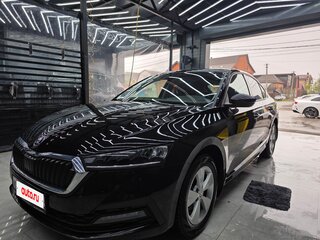 2020 Skoda Octavia IV (A8), чёрный, 2199999 рублей, вид 4