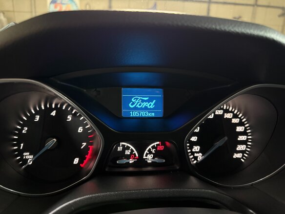 2013 Ford Focus III, красный, 860000 рублей - вид 4