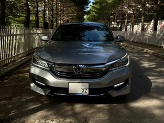 2017 Honda Accord IX Рестайлинг, серебристый, 2150000 рублей, вид 2