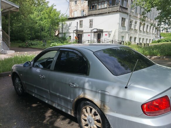 2004 Hyundai Sonata ТагАЗ IV (EF) Рестайлинг, серебристый, 245000 рублей - вид 3