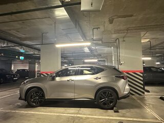 2022 Lexus NX 350h II, серый, 6900000 рублей, вид 4