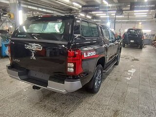 2026 Mitsubishi L200 VI, чёрный, 5950000 рублей, вид 3
