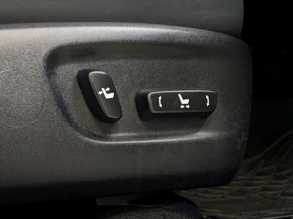 2019 Lexus NX 300 I Рестайлинг, серый, 3800000 рублей - вид 25